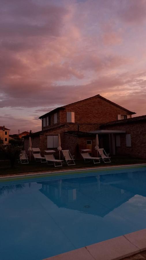 Casale Papa Country Village Loreto Dış mekan fotoğraf