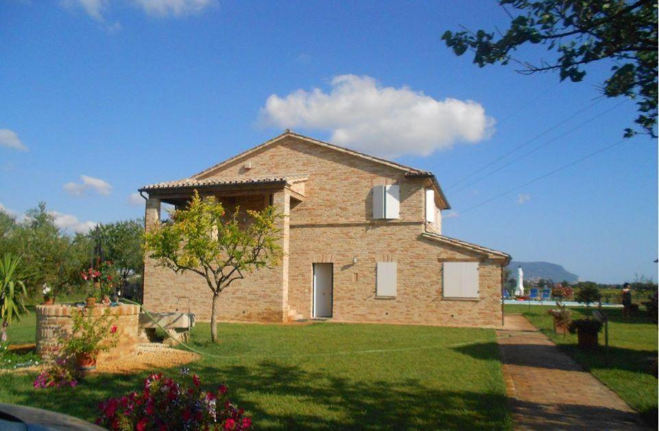 Casale Papa Country Village Loreto Dış mekan fotoğraf